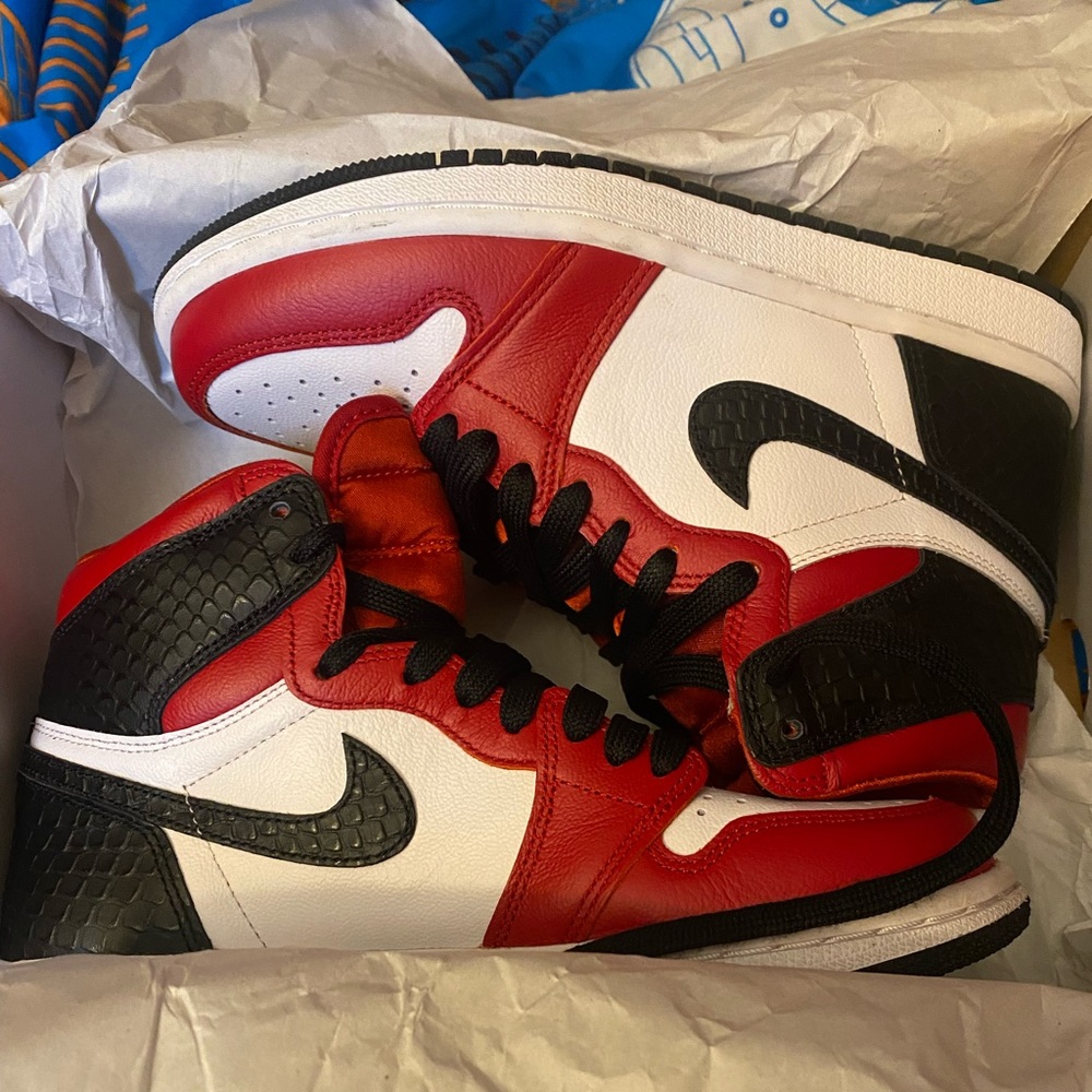 Jordan 1 satin snake skin